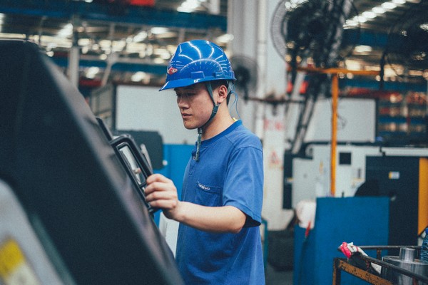 曾梦想当厨师，却成数控车工大师