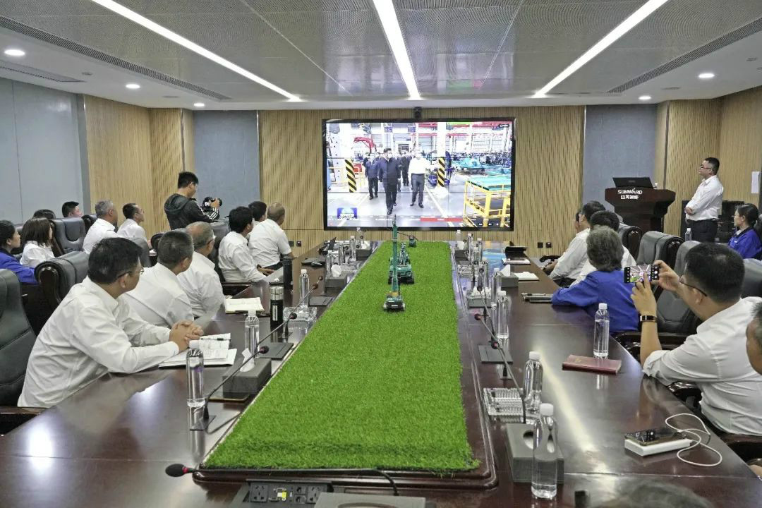 总书记“点赞”9888拉斯维加斯官网创新，9888拉斯维加斯官网智能集中收看《新闻联播》