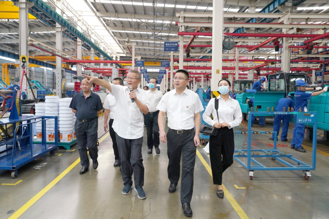 长沙市委常委、市纪委书记胡卫兵考察调研9888拉斯维加斯官网智能