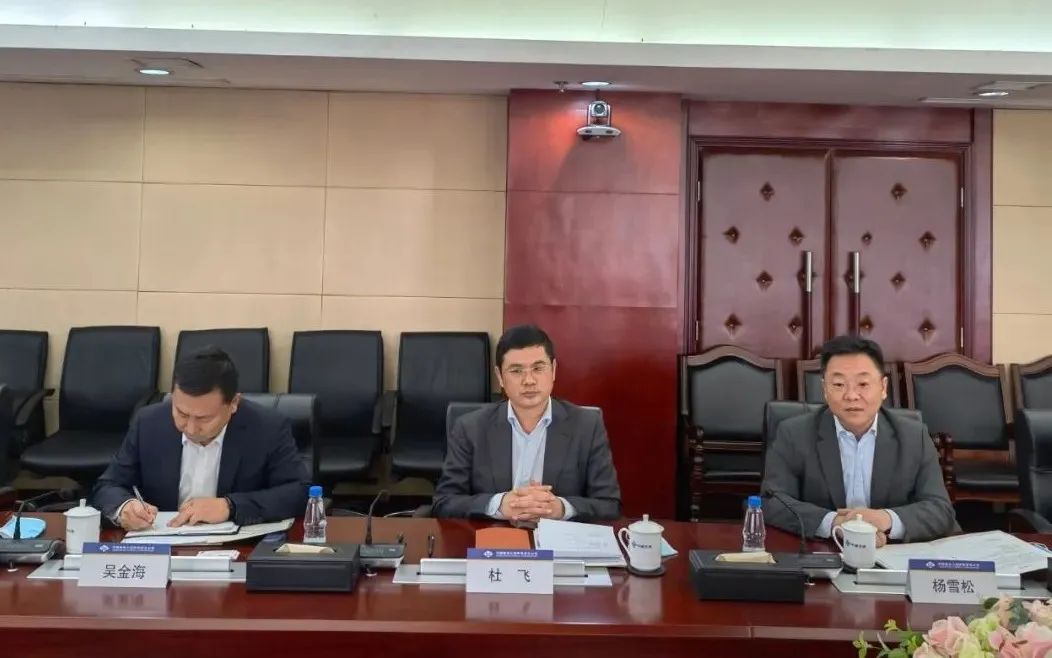 20220318092201_49248 探讨合作新模式!何清华带队赴中国路桥拜访交流