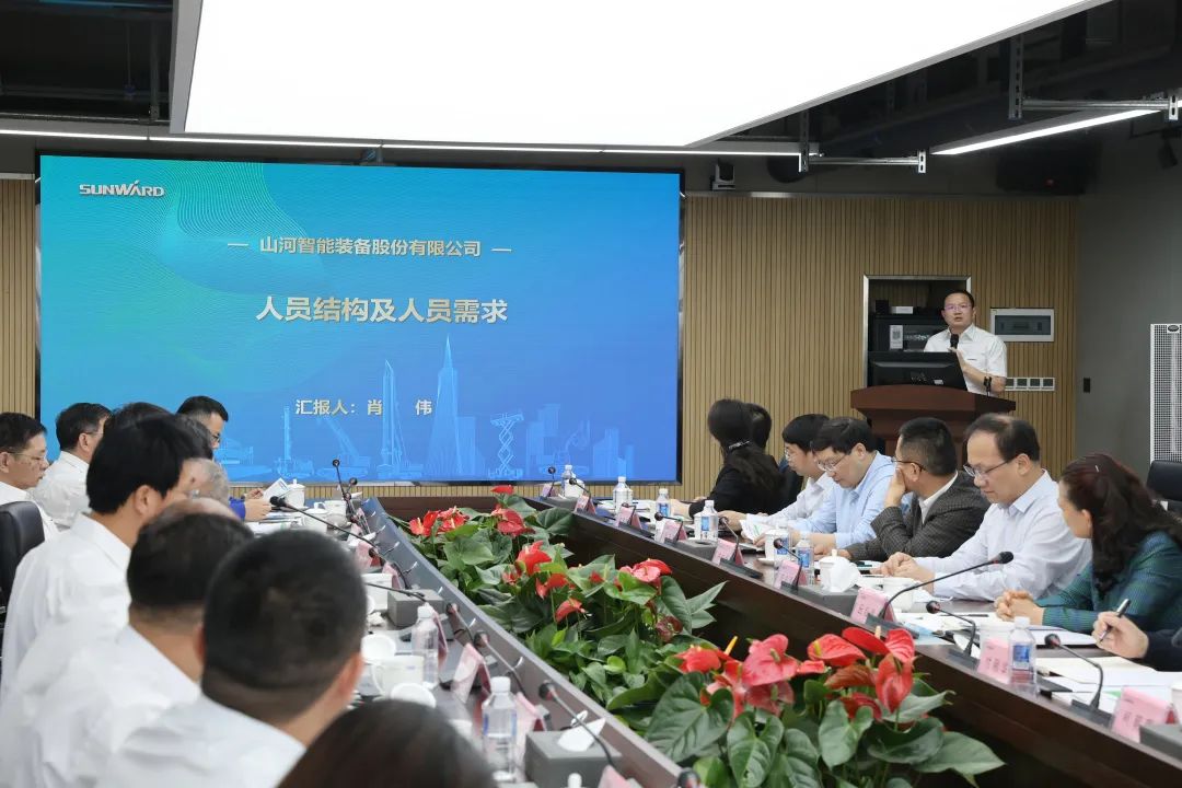 20220518092501_64614 深化产学研合作!中南大学校长、中国工程院院士田红旗率团拜访9888拉斯维加斯官网智能