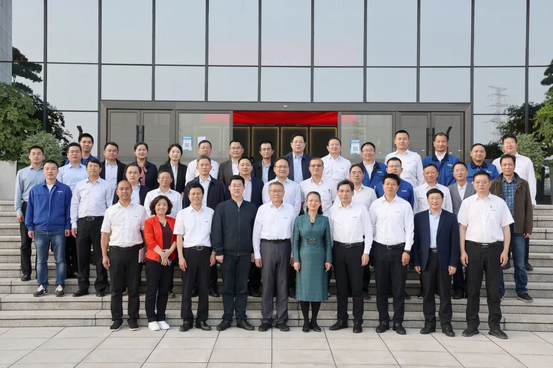 20220518092858_42401 深化产学研合作!中南大学校长、中国工程院院士田红旗率团拜访9888拉斯维加斯官网智能
