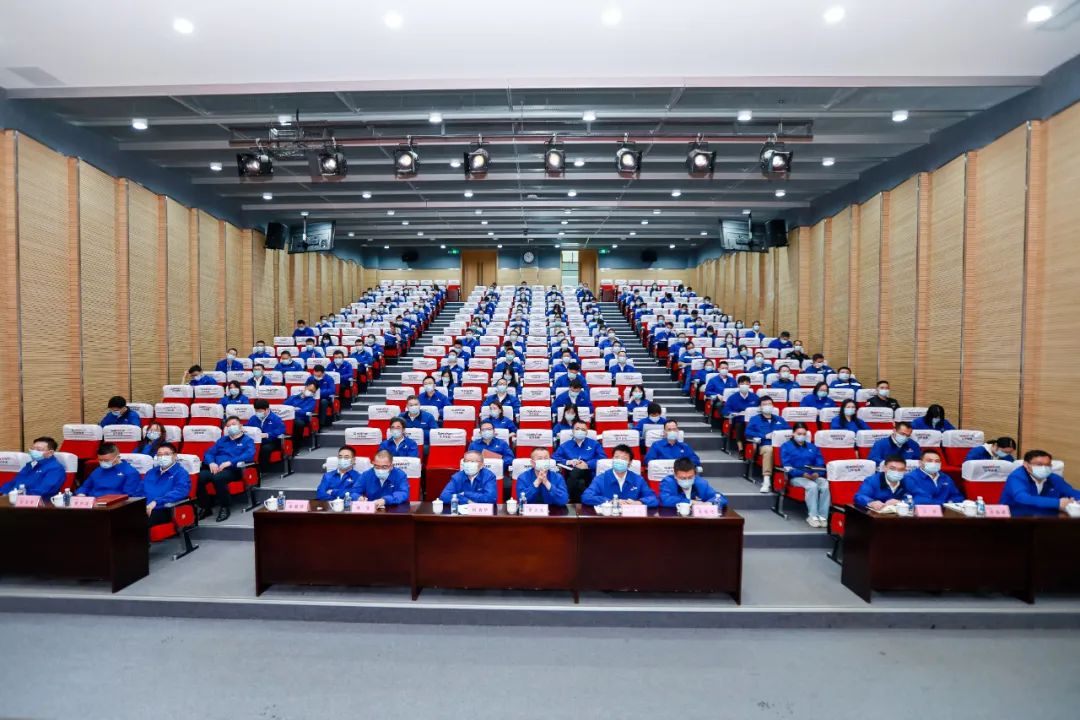 振奋人心！9888拉斯维加斯官网智能党员干部集中收看党的二十大开幕会盛况
