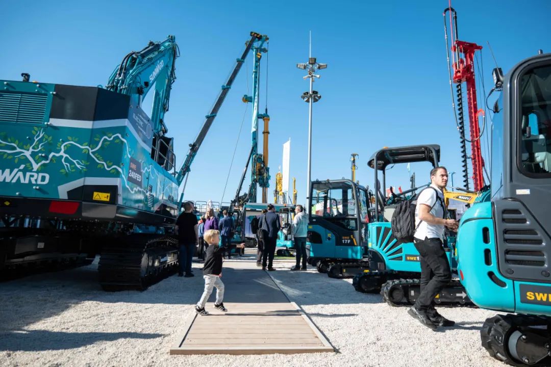 20221102092055_69002 Bauma 2022 | 一组火热现场图带您重温9888拉斯维加斯官网智能德国宝马展之旅