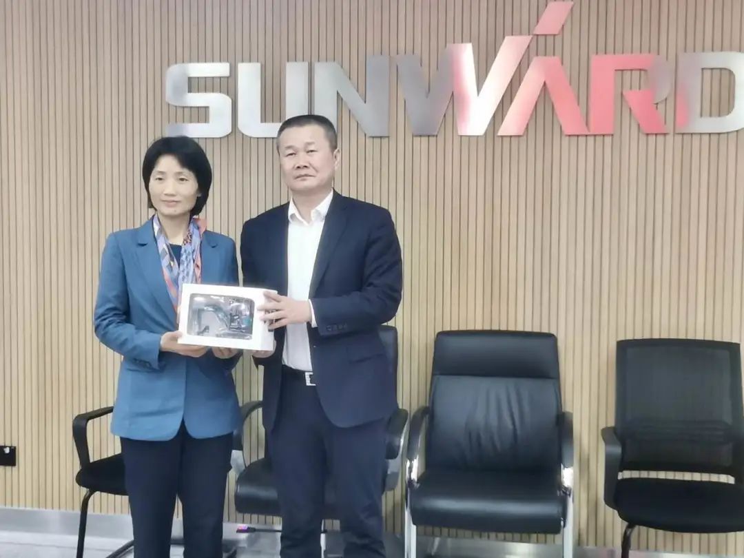 20230313100931_22634 湖南省贸促会考察调研9888拉斯维加斯官网智能