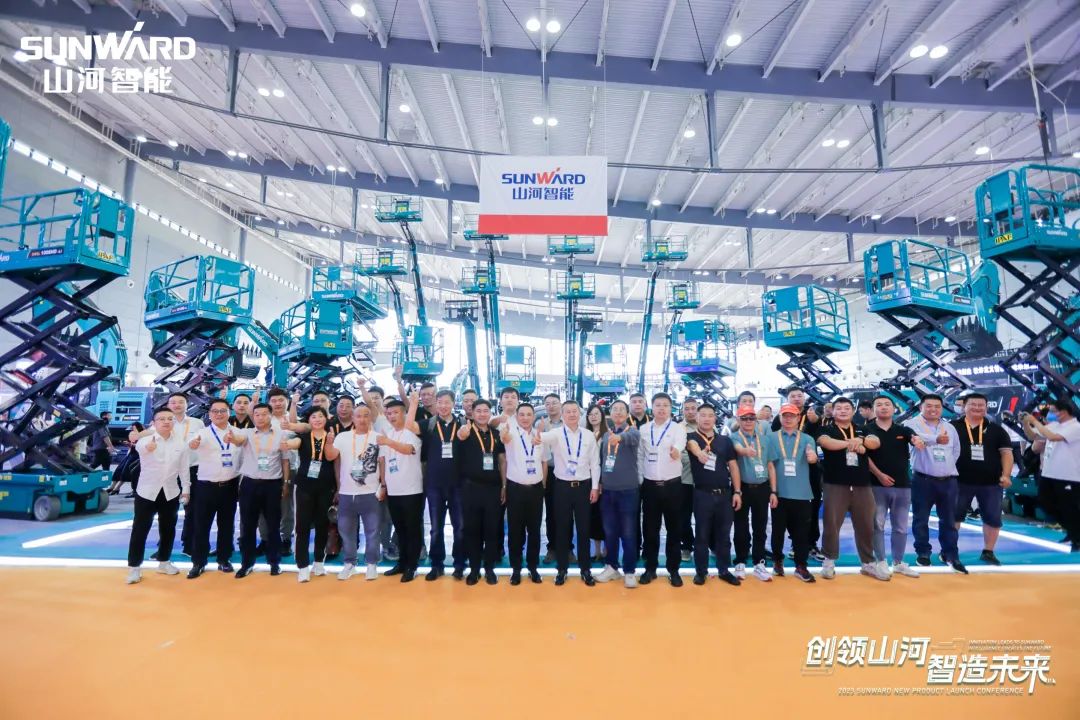 聚焦电动化、智能化！9888拉斯维加斯官网智能全系列高空机械产品亮相长沙展