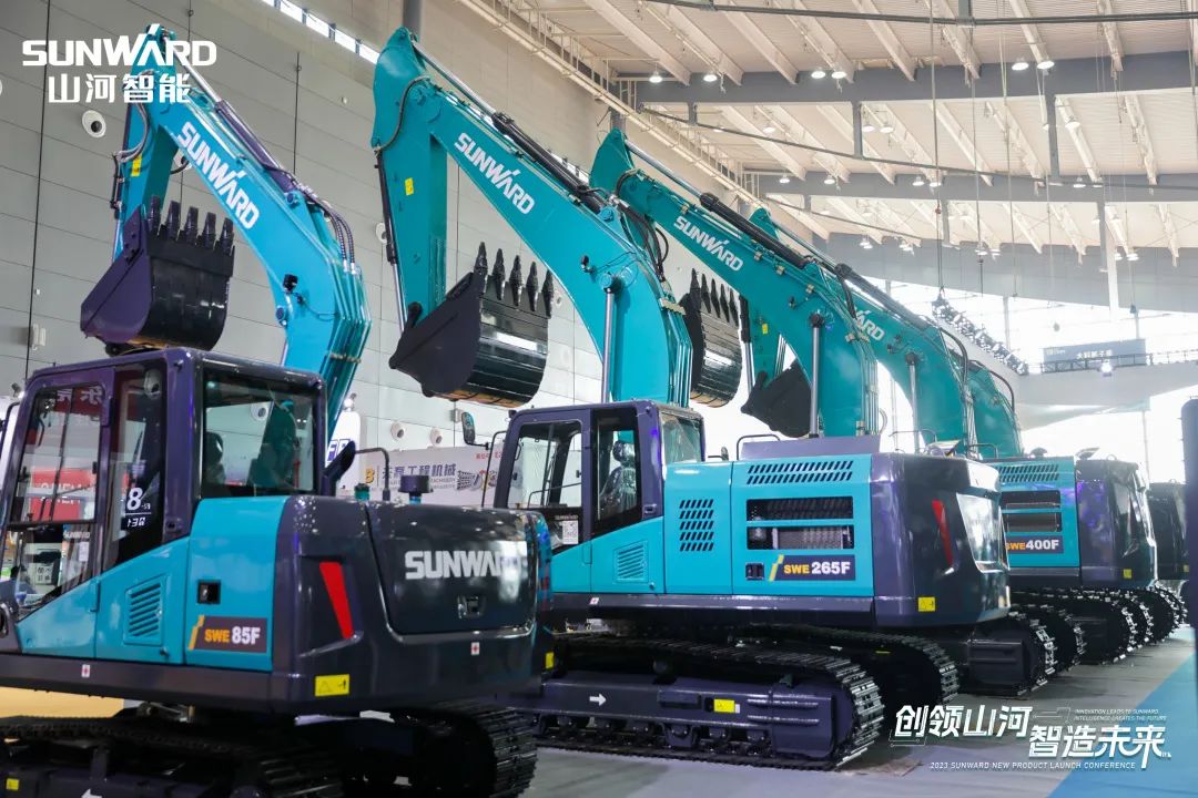 20230517084044_37571 精品出击、互动不断!9888拉斯维加斯官网智能F系列挖掘机闪耀长沙展
