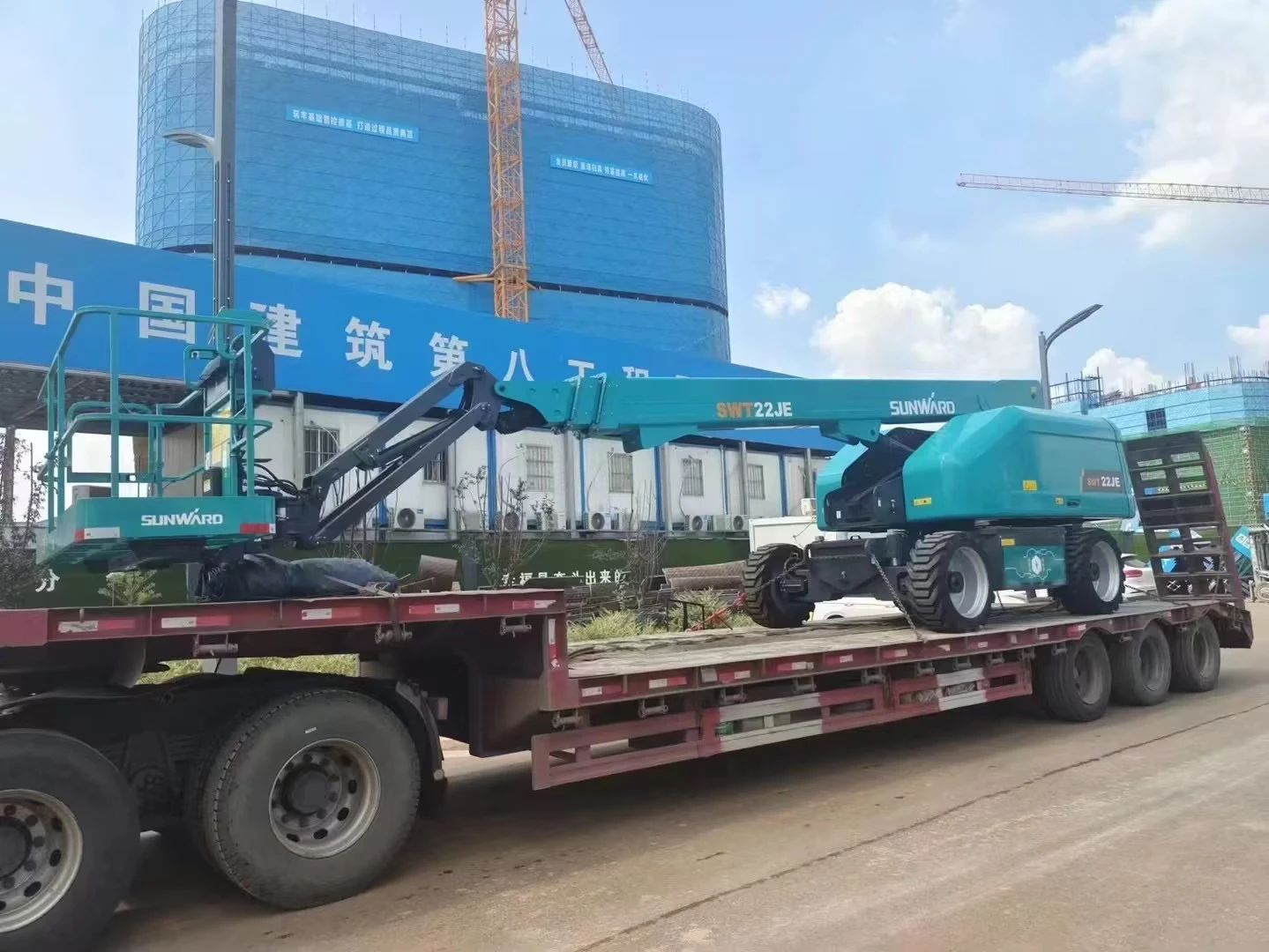 实力上新！9888拉斯维加斯官网智能电动直臂高空作业平台进军华中市场