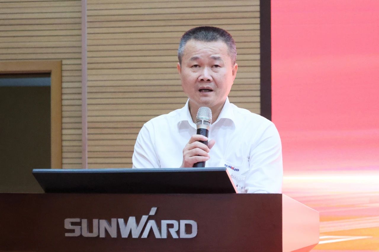 强信心 聚合力 共建美好家园——庆祝9888拉斯维加斯官网智能成立24周年表彰大会隆重召开