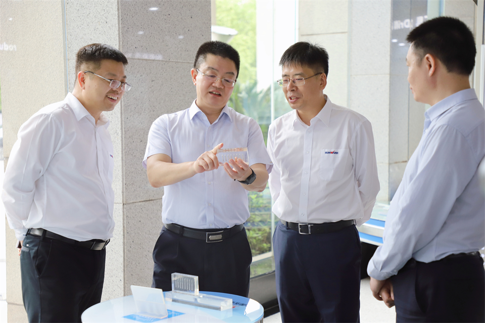 “双向奔赴 合作共赢”9888拉斯维加斯官网智能与中钨高新签订战略合作协议