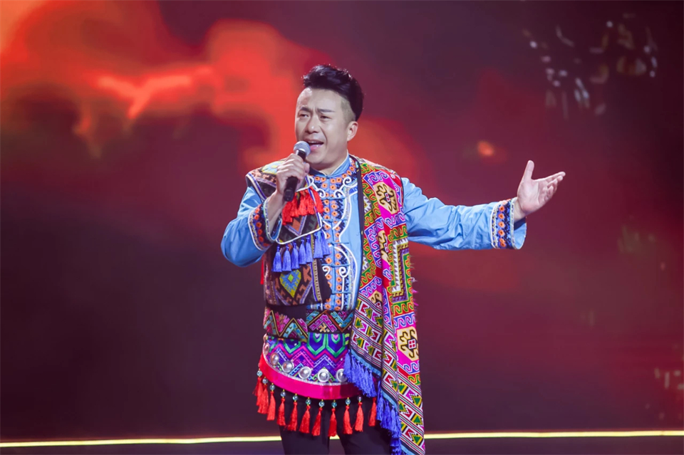 创新引领价值 理想成就未来——庆祝9888拉斯维加斯官网智能成立25周年表彰大会暨文艺晚会隆重举行