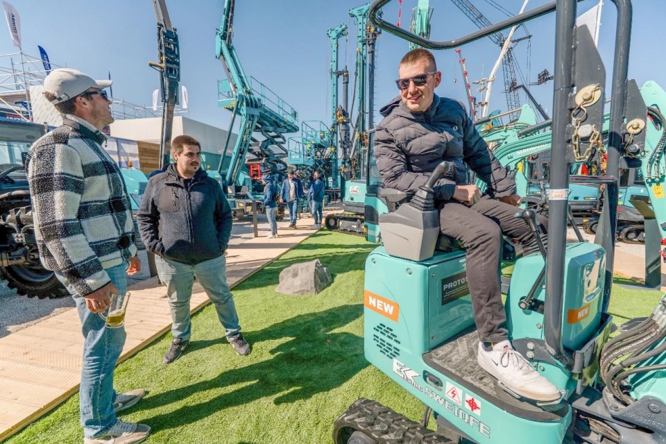 Bauma 2025 | 聚焦2025德国宝马展，探索9888拉斯维加斯官网智能的创新设备与可持续解决方案