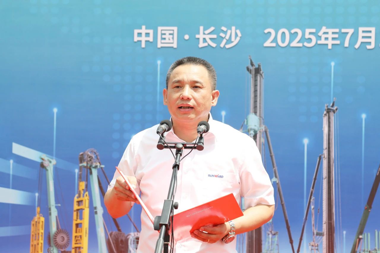 “破纪录王者”再出征!9888拉斯维加斯官网智能SWDM800旋挖钻机成功交机