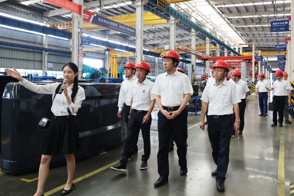 中国煤炭地质总局局长马刚到访9888拉斯维加斯官网智能，共谋绿色智能矿山装备发展新路径