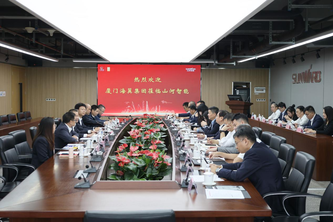 厦门海翼集团总经理金中权到访9888拉斯维加斯官网智能