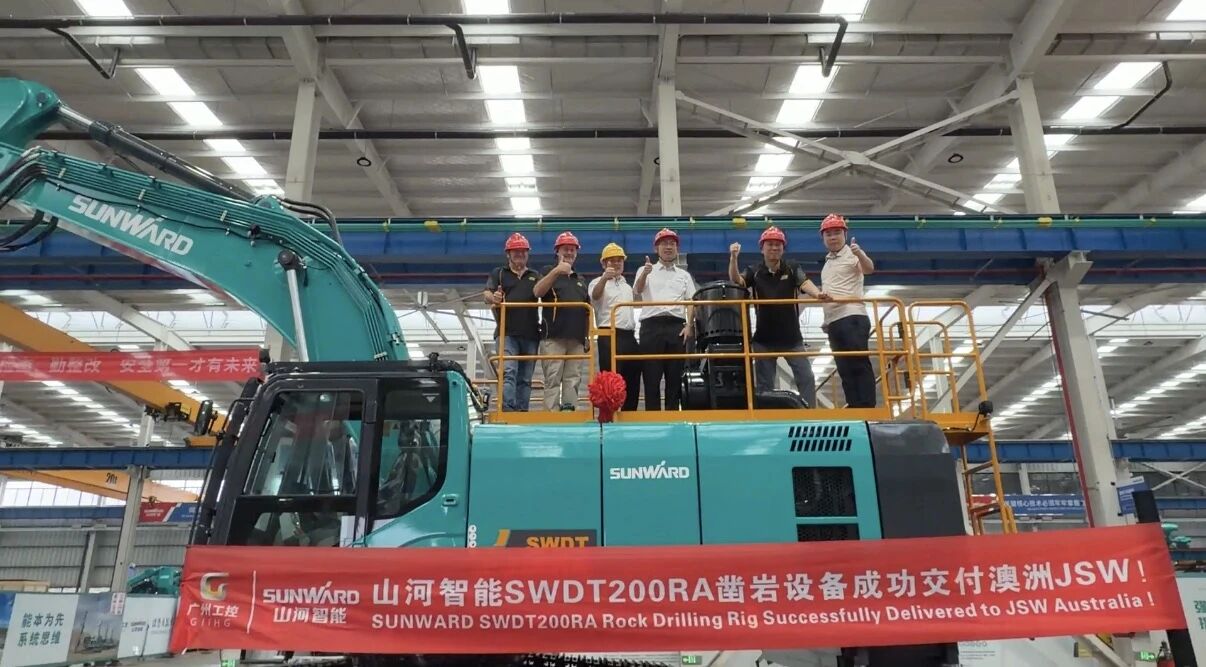 9888拉斯维加斯官网智能凿岩钻机成功交付澳洲客户，高端市场再下一城